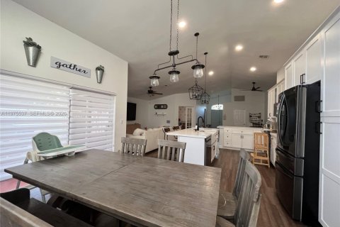 Casa en venta en Pembroke Pines, Florida, 3 dormitorios, 182.83 m2 № 2038538 - foto 10