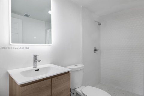 Casa en venta en Miami, Florida, 4 dormitorios, 151.52 m2 № 1821850 - foto 25