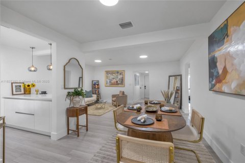 Casa en venta en Miami, Florida, 4 dormitorios, 151.52 m2 № 1821850 - foto 13