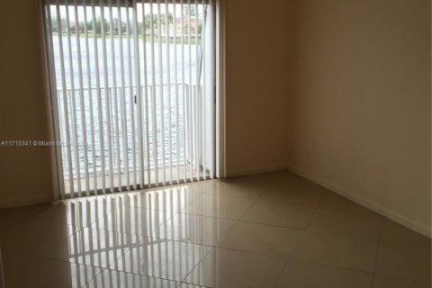 Townhouse in Davie, Florida 2 bedrooms, 98.85 sq.m. № 1764008 - photo 8