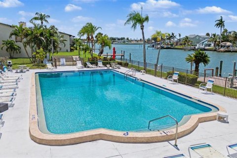 Copropriété à vendre à Treasure Island, Floride: 2 chambres, 93.83 m2 № 2322382 - photo 25