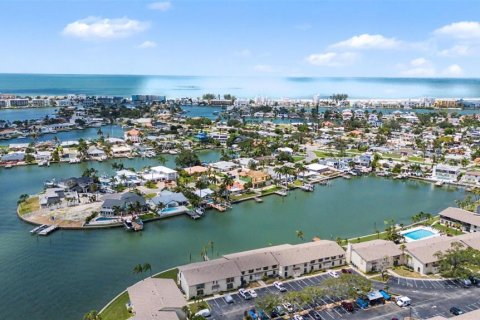 Copropriété à vendre à Treasure Island, Floride: 2 chambres, 93.83 m2 № 2322382 - photo 28