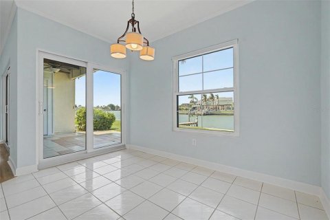 Copropriété à vendre à Treasure Island, Floride: 2 chambres, 93.83 m2 № 2322382 - photo 10