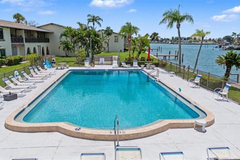 Copropriété à vendre à Treasure Island, Floride: 2 chambres, 93.83 m2 № 2322382 - photo 26