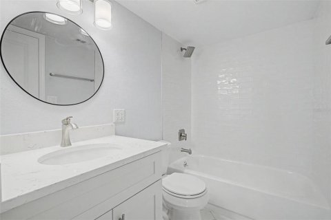 Copropriété à vendre à Treasure Island, Floride: 2 chambres, 93.83 m2 № 2322382 - photo 21