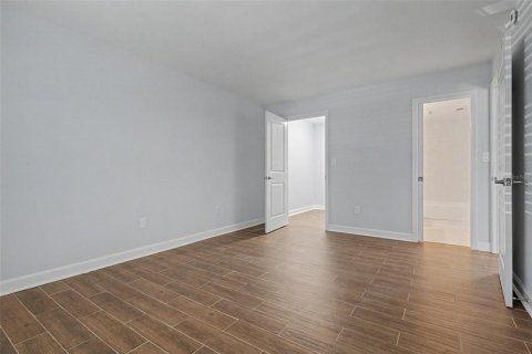 Copropriété à vendre à Treasure Island, Floride: 2 chambres, 93.83 m2 № 2322382 - photo 17