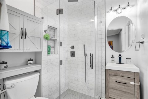 House in Cutler Bay, Florida 3 bedrooms, 130.43 sq.m. № 1945131 - photo 19