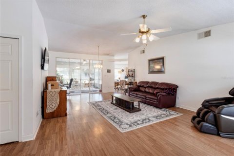 Casa en venta en Leesburg, Florida, 2 dormitorios, 121.52 m2 № 2214188 - foto 3