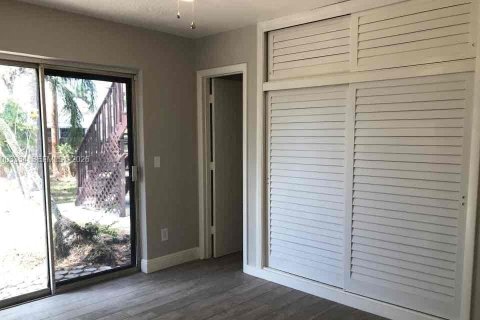 Casa en alquiler en West Palm Beach, Florida, 4 dormitorios, 213.86 m2 № 2066533 - foto 14