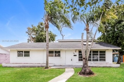 Casa en West Palm Beach, Florida 4 dormitorios, 213.86 m2 № 2066533