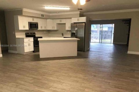 Casa en alquiler en West Palm Beach, Florida, 4 dormitorios, 213.86 m2 № 2066533 - foto 6