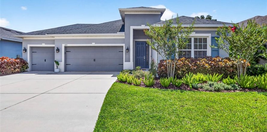 House in Fish Hawk, Florida 4 bedrooms, 222.5 sq.m. № 1791504