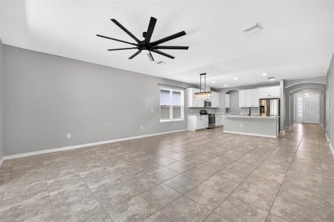 House in Fish Hawk, Florida 4 bedrooms, 222.5 sq.m. № 1791504 - photo 12