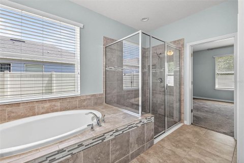 House in Fish Hawk, Florida 4 bedrooms, 222.5 sq.m. № 1791504 - photo 20