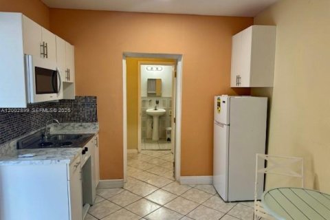 House in Miramar, Florida 4 bedrooms № 2066294 - photo 23