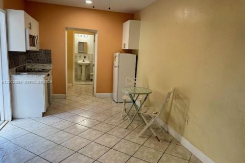 House in Miramar, Florida 4 bedrooms № 2066294 - photo 24