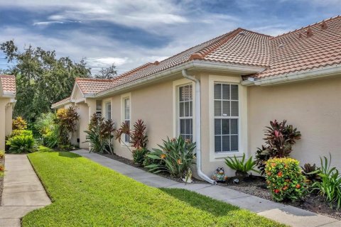 House in Venice, Florida 3 bedrooms, 154.96 sq.m. № 2352314 - photo 5