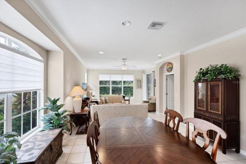 House in Venice, Florida 3 bedrooms, 154.96 sq.m. № 2352314 - photo 8