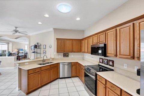 House in Venice, Florida 3 bedrooms, 154.96 sq.m. № 2352314 - photo 28