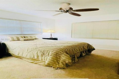 Condo in Deerfield Beach, Florida, 2 bedrooms  № 1736069 - photo 6