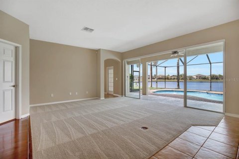 Villa ou maison à louer à Riverview, Floride: 5 chambres, 320.79 m2 № 2389324 - photo 19