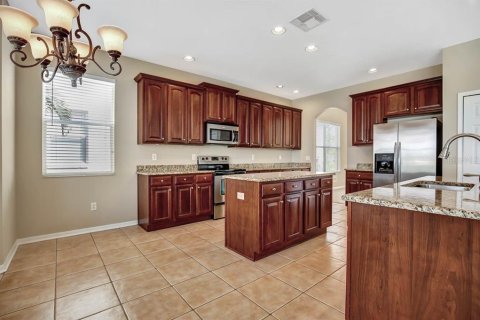 Villa ou maison à louer à Riverview, Floride: 5 chambres, 320.79 m2 № 2389324 - photo 15