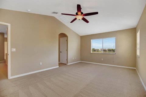 Villa ou maison à louer à Riverview, Floride: 5 chambres, 320.79 m2 № 2389324 - photo 6