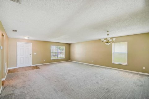 House in Orlando, Florida 5 bedrooms, 280.56 sq.m. № 2354537 - photo 8