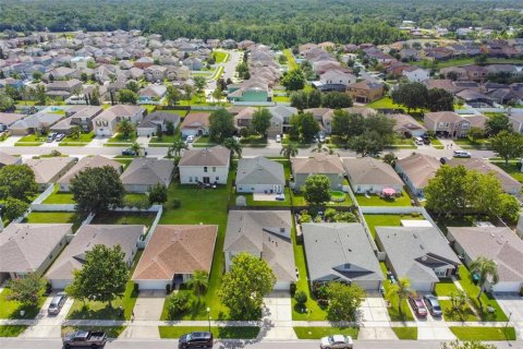 House in Orlando, Florida 5 bedrooms, 280.56 sq.m. № 2354537 - photo 5