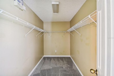 House in Orlando, Florida 5 bedrooms, 280.56 sq.m. № 2354537 - photo 14