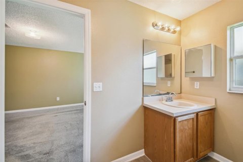 House in Orlando, Florida 5 bedrooms, 280.56 sq.m. № 2354537 - photo 17