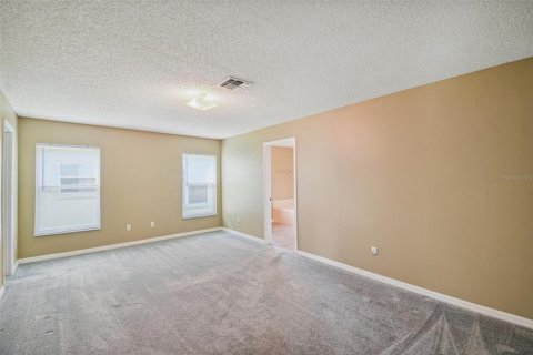 House in Orlando, Florida 5 bedrooms, 280.56 sq.m. № 2354537 - photo 12