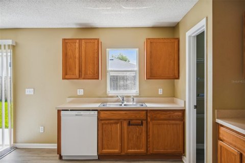 House in Orlando, Florida 5 bedrooms, 280.56 sq.m. № 2354537 - photo 27