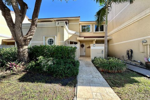 Townhouse in Deerfield Beach, Florida 2 bedrooms, 134.34 sq.m. № 1777829 - photo 8