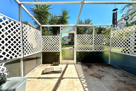 Townhouse in Deerfield Beach, Florida 2 bedrooms, 134.34 sq.m. № 1777829 - photo 22