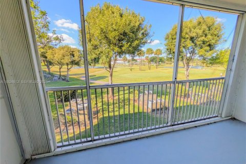 Condominio en venta en Pembroke Pines, Florida, 2 dormitorios, 96.99 m2 № 1983073 - foto 8