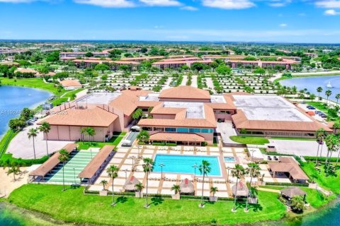 Condominio en venta en Pembroke Pines, Florida, 2 dormitorios, 96.99 m2 № 1983073 - foto 21