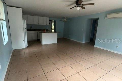 Casa en venta en De Leon Springs, Florida, 2 dormitorios, 102.94 m2 № 2220037 - foto 3