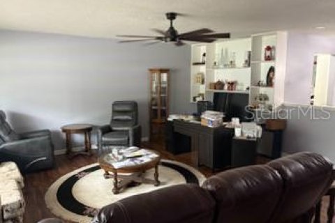 House in Inverness, Florida 2 bedrooms, 166.48 sq.m. № 1879049 - photo 3