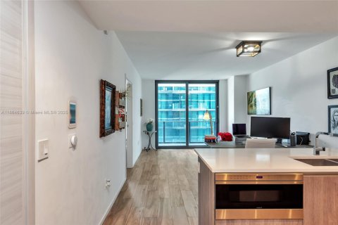 Condominio en venta en Miami, Florida, 1 dormitorio, 78.87 m2 № 1892769 - foto 26