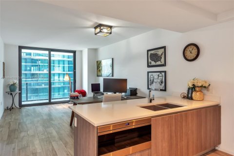 Condominio en venta en Miami, Florida, 1 dormitorio, 78.87 m2 № 1892769 - foto 25