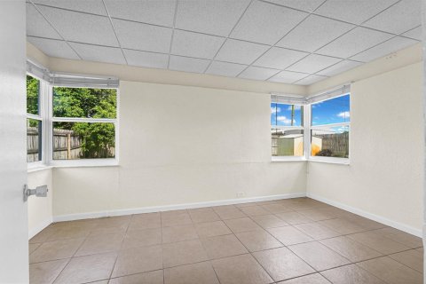 House in Oakland Park, Florida 3 bedrooms, 92.62 sq.m. № 2081928 - photo 29