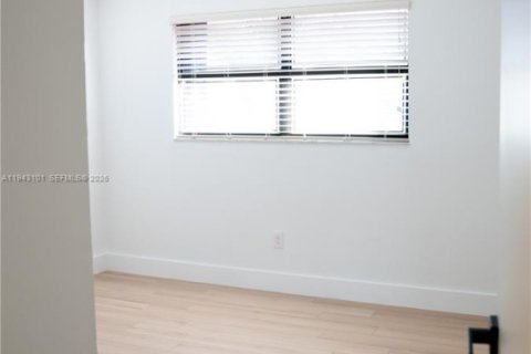 Touwnhouse à louer à Miami, Floride: 3 chambres, 175.59 m2 № 2001233 - photo 26