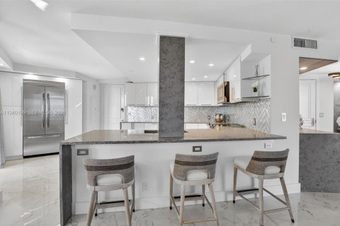 Купить кондоминиум в Бока-Ратон, Флорида 2 спальни, 175.77м2, № 2001619 - фото 20