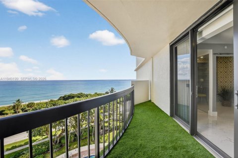 Купить кондоминиум в Бока-Ратон, Флорида 2 спальни, 175.77м2, № 2001619 - фото 10