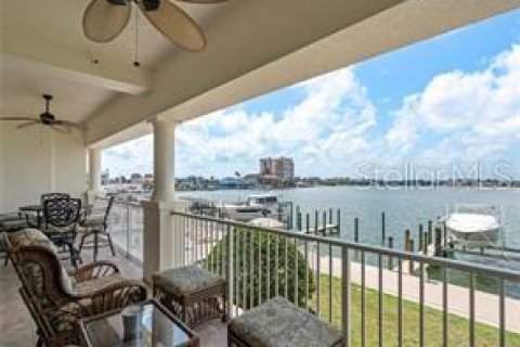 Condominio en alquiler en Redington Shores, Florida, 3 dormitorios, 185.34 m2 № 1813037 - foto 3
