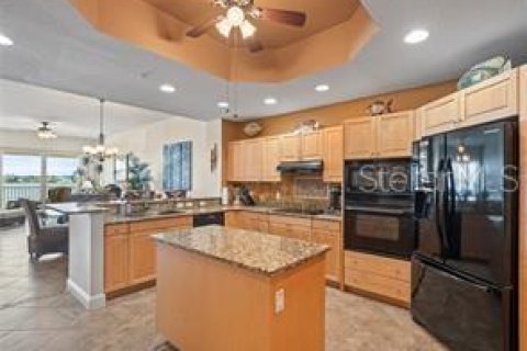 Condominio en alquiler en Redington Shores, Florida, 3 dormitorios, 185.34 m2 № 1813037 - foto 11