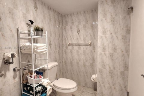 Copropriété à vendre à Sunny Isles Beach, Floride: 2 chambres, 115.2 m2 № 2004082 - photo 21