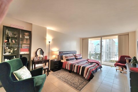 Copropriété à vendre à Sunny Isles Beach, Floride: 2 chambres, 115.2 m2 № 2004082 - photo 15