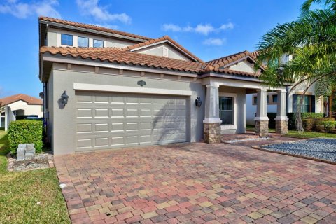 House in Lakeland, Florida 5 bedrooms, 284.93 sq.m. № 1528451 - photo 3